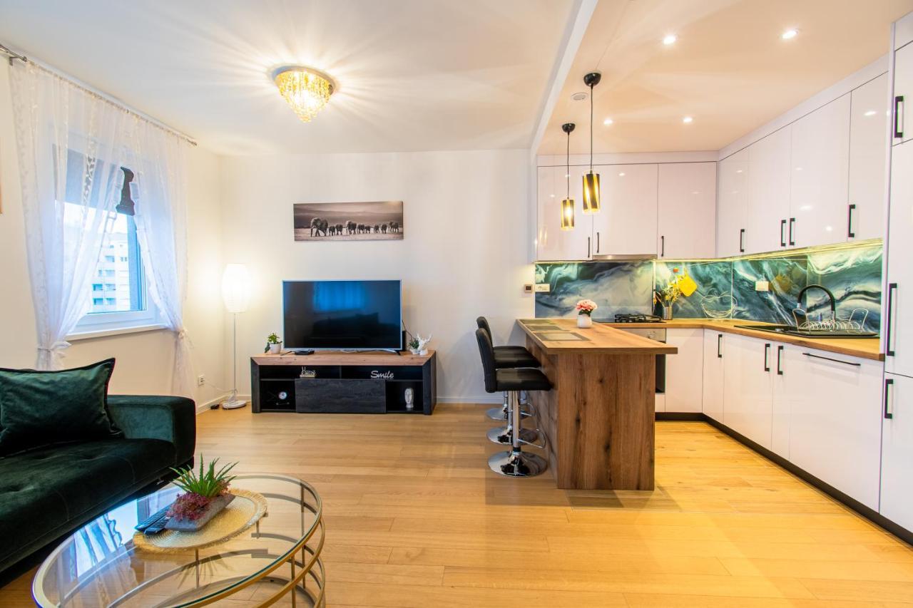 Апартаменты Flexible Selfcheckins 38 - Zagreb - Garage - Loggia - New - Luxury - Экстерьер фото
